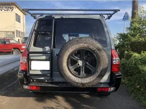 Mitsubishi Pajero 2003 Gray