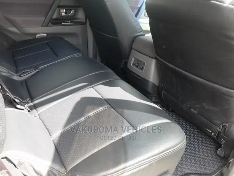 Mitsubishi Pajero 2003 Gray