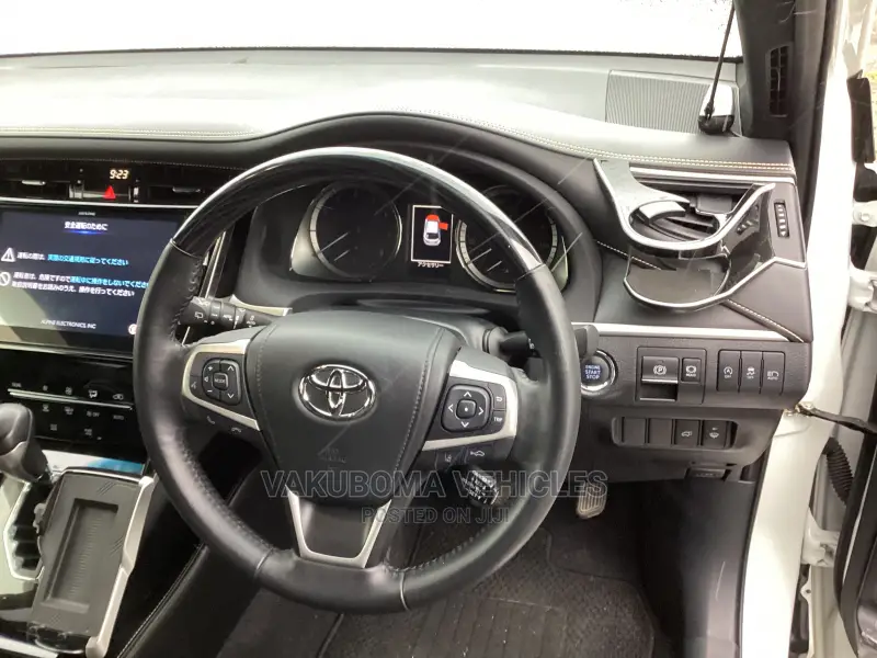 Toyota Harrier 2019 Pearl