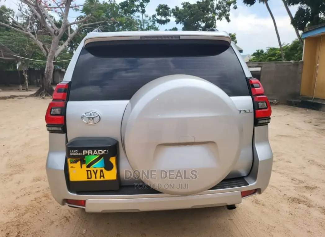 Toyota Land Cruiser Prado 2020 Silver