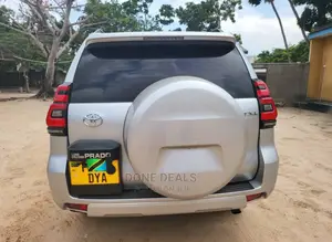 Toyota Land Cruiser Prado 2020 Silver