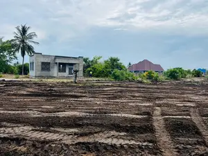 Viwanja Karibu Na Huduma Zote Za Kijamii