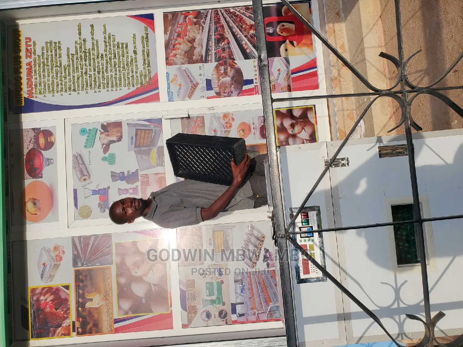 Tunauza Tray Za Kutotesha Chakula Cha Kuku Hydroponics Foda