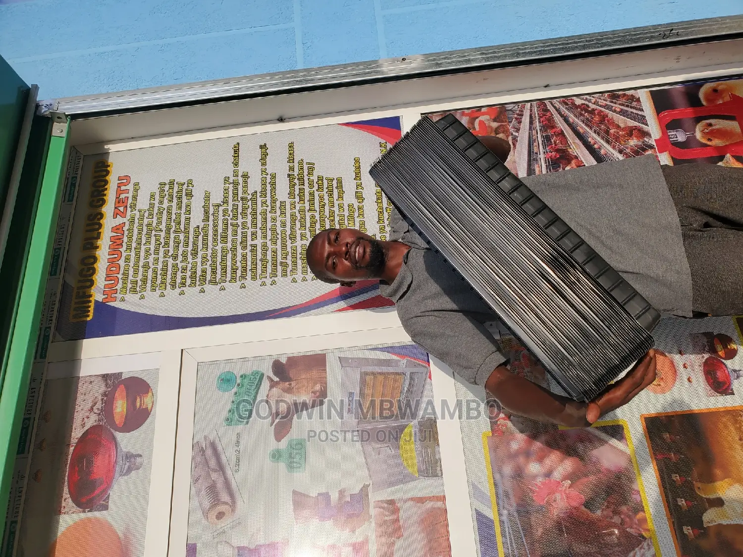 Tunauza Tray Za Kutotesha Chakula Cha Kuku Hydroponics Foda