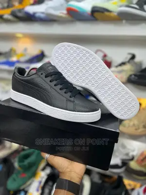 *Puma Suede* *Size 41,42,43,44,45*