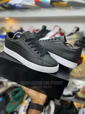*Puma Suede* *Size 41,42,43,44,45*