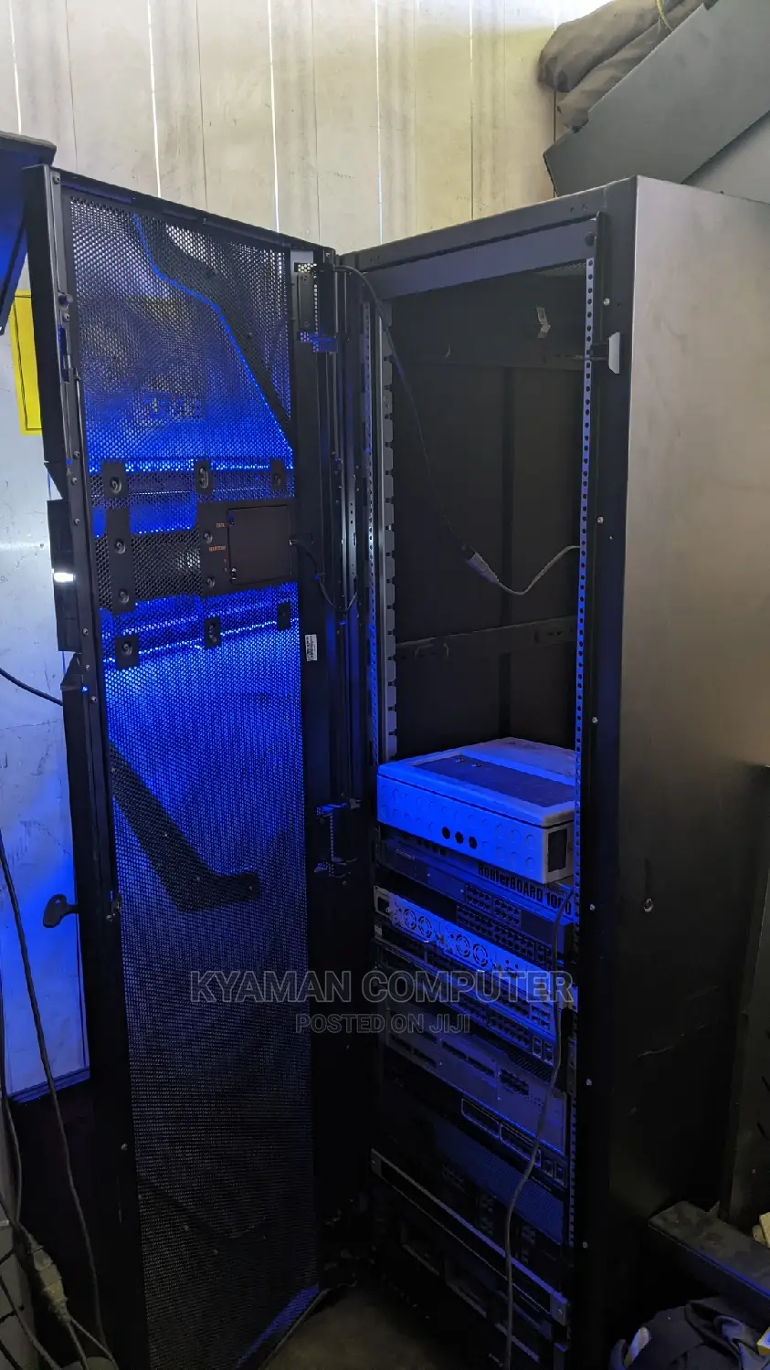 Server Rack Cabinet 42u