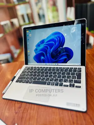 New Laptop HP X2 8GB Intel Core I5 SSD 256GB
