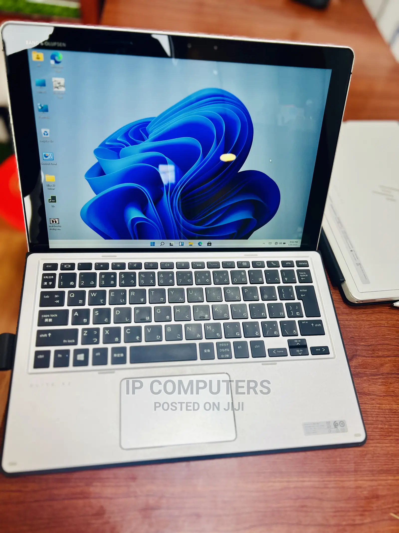 New Laptop HP X2 8GB Intel Core I5 SSD 256GB