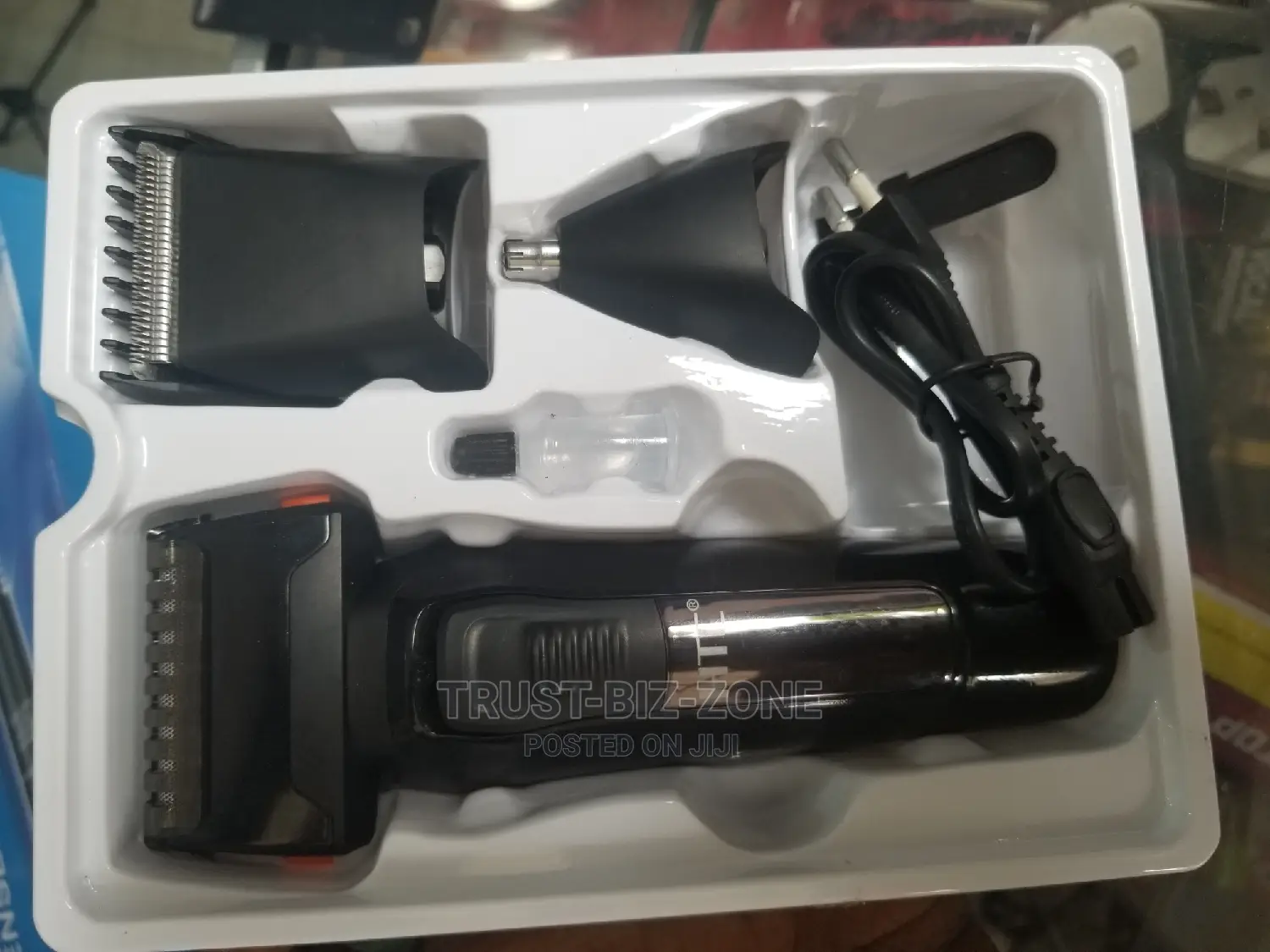 HTC Shaving Machine 3 IN1