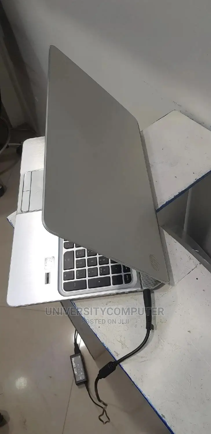 Laptop HP Envy 15 4GB Intel Core I5 HDD 500GB