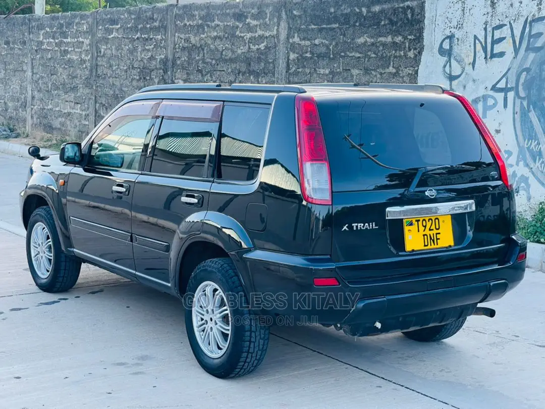 Nissan X-Trail 2001 Black