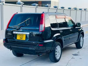 Nissan X-Trail 2001 Black