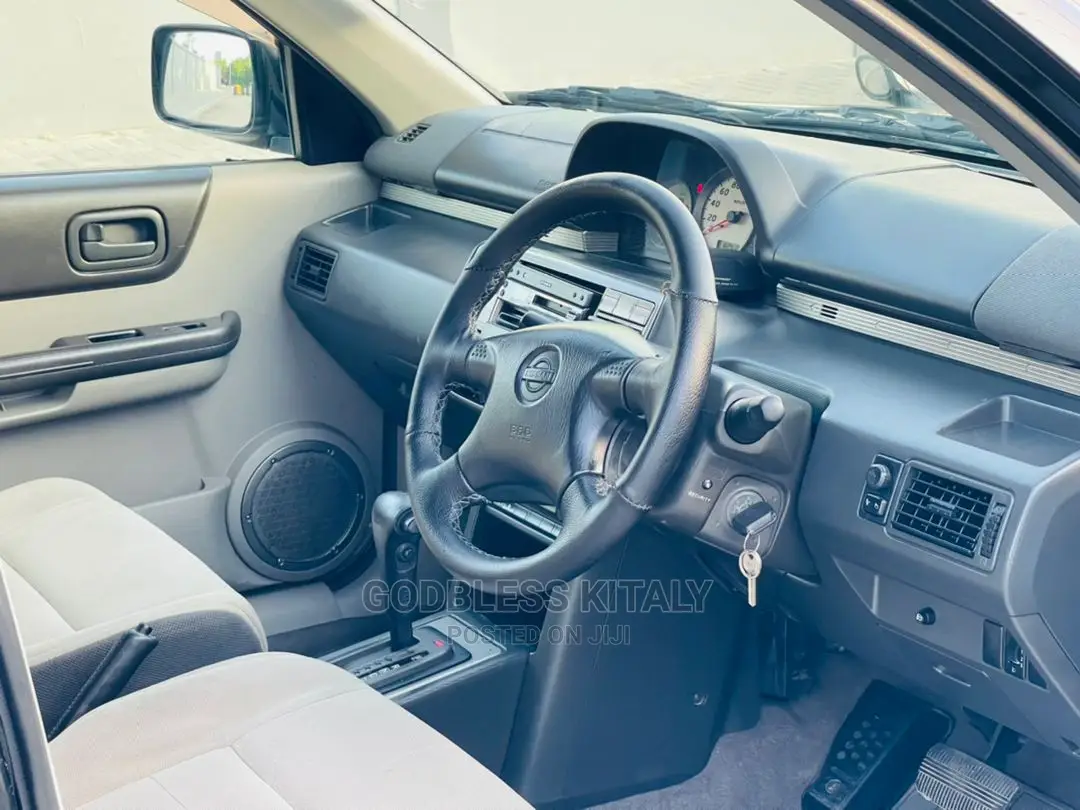 Nissan X-Trail 2001 Black