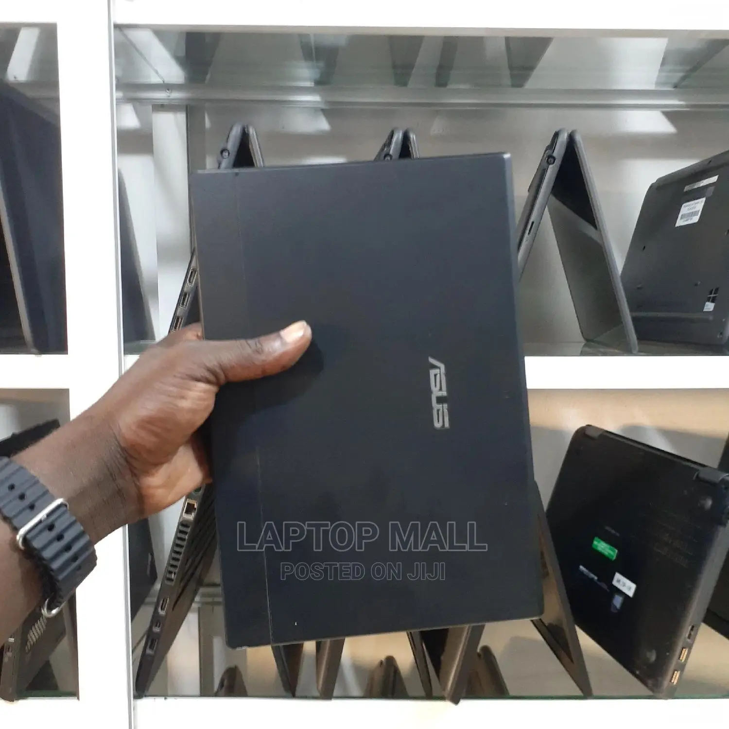 Laptop Asus 1015E 2GB Intel Pentium HDD 250GB
