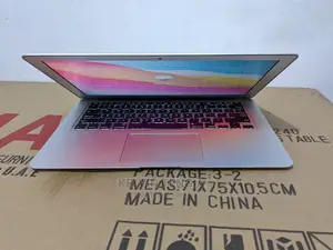 Laptop Apple MacBook 2017 8GB Intel Core I5 SSD 128GB