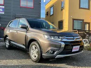 Mitsubishi Outlander 2016 Gray