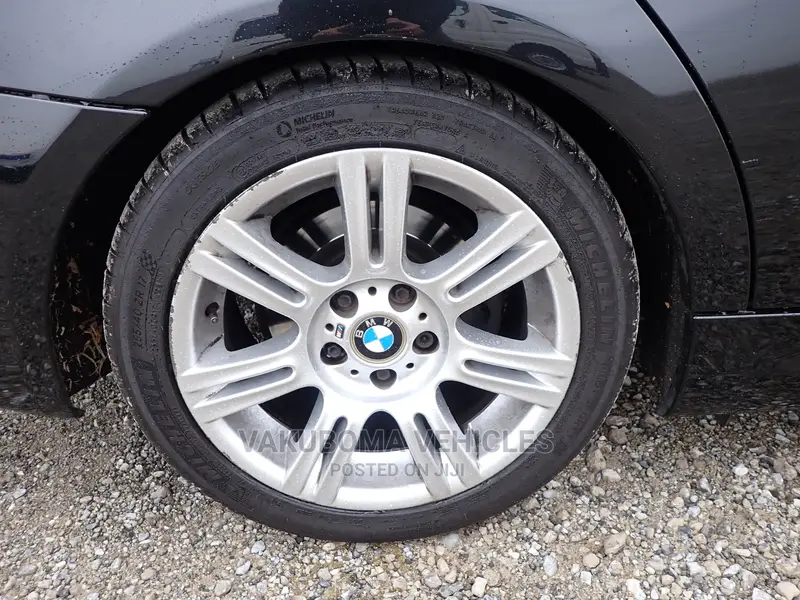 BMW 323i 2005 Black