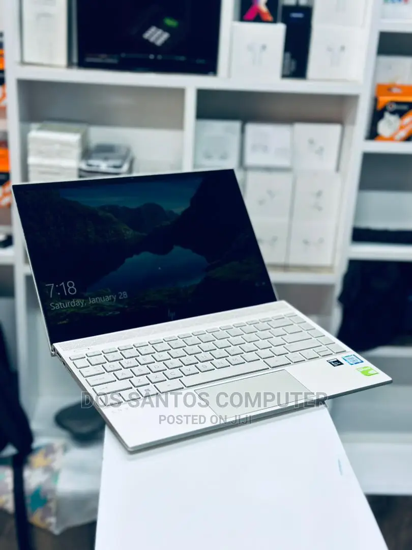 New Laptop HP Envy 13 8GB Intel Core I5 SSD 256GB