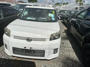Toyota Corolla Rumion 2010 White