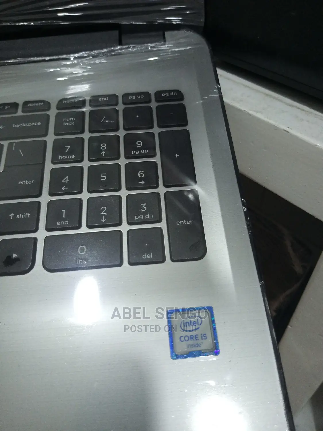 Laptop HP 250 G6 4GB Intel Core I5 HDD+SSD 500GB