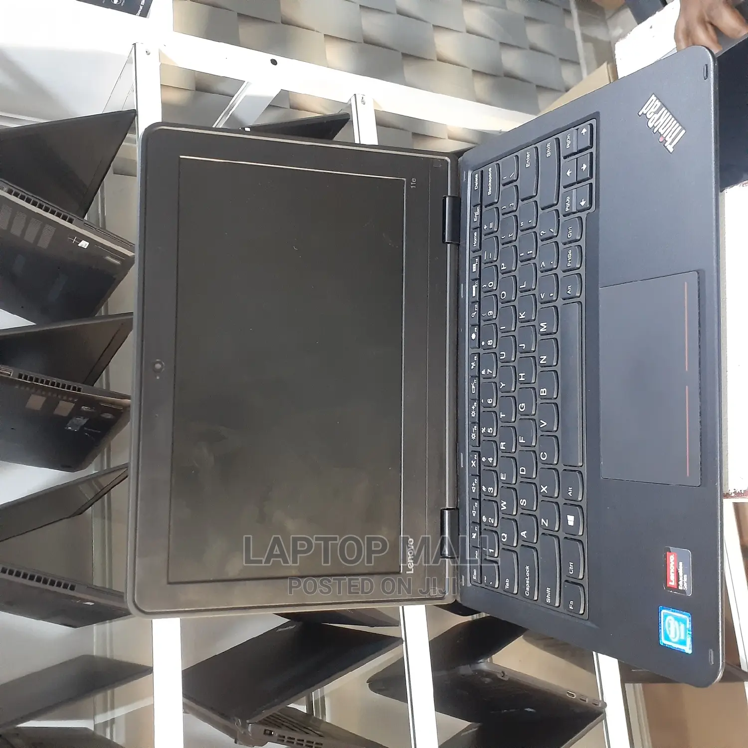 Laptop Lenovo ThinkPad 11e 4GB Intel Pentium SSD 128GB