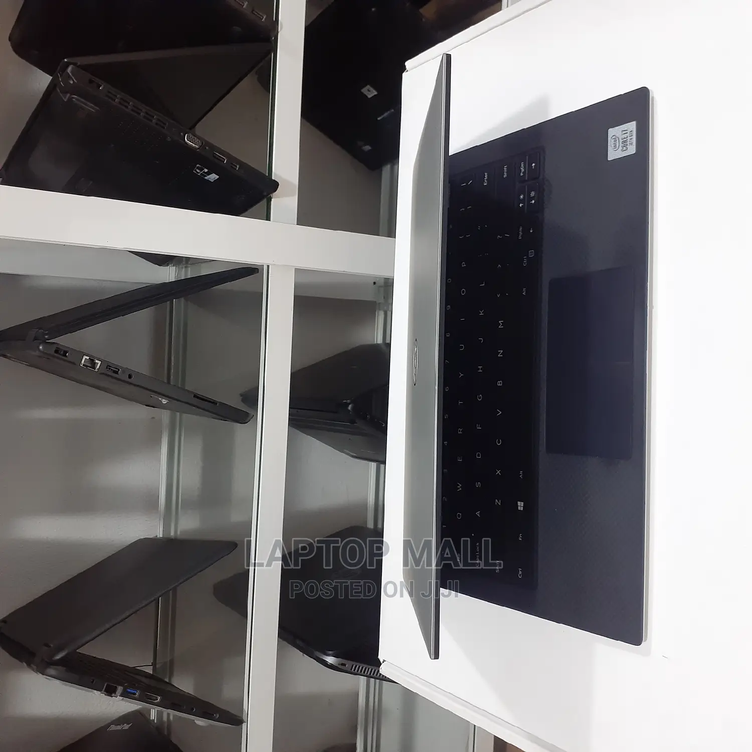 New Laptop Dell XPS 13 7390 16GB Intel Core I7 SSD 1T