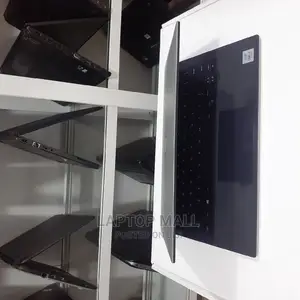 New Laptop Dell XPS 13 7390 16GB Intel Core I7 SSD 1T