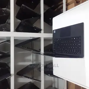New Laptop Dell XPS 13 7390 16GB Intel Core I7 SSD 1T