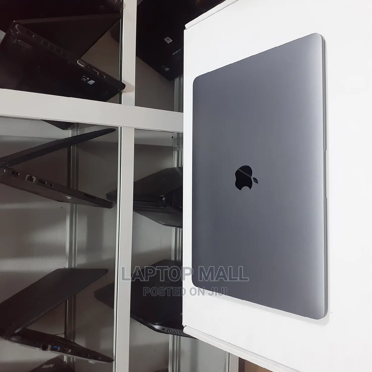 Laptop Apple MacBook Pro 2017 8GB Intel Core I5 SSD 256GB