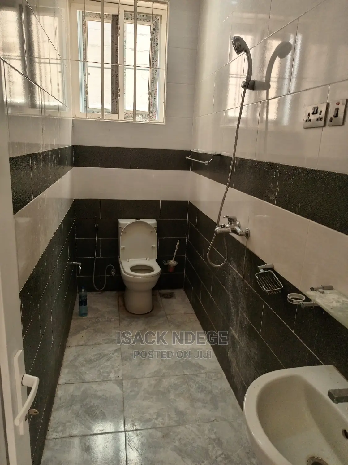4bdrm House in Mbweni, Kinondoni for Sale