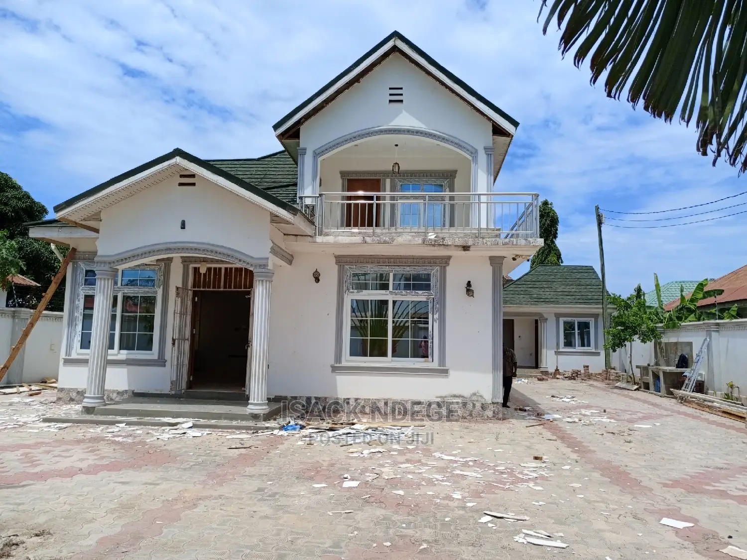4bdrm House in Mbweni, Kinondoni for Sale