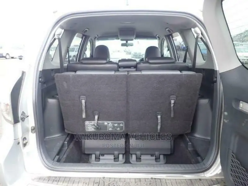 Toyota Vanguard 2008 Silver