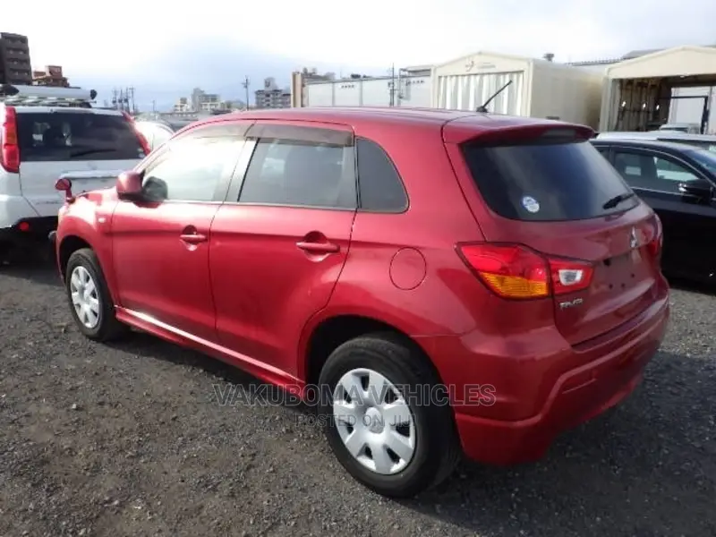 Mitsubishi RVR 2010 Red