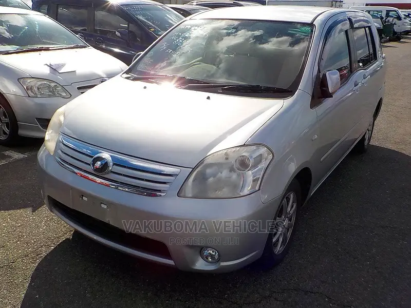 Toyota Raum 2007 Silver