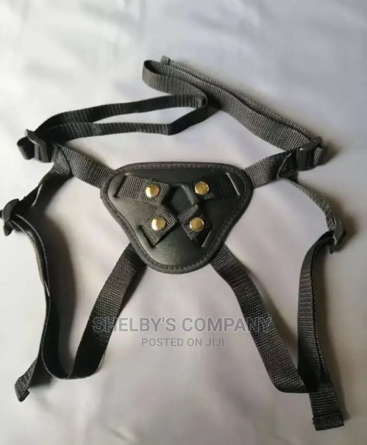 Mikanda Ya Kuvalia Dildos