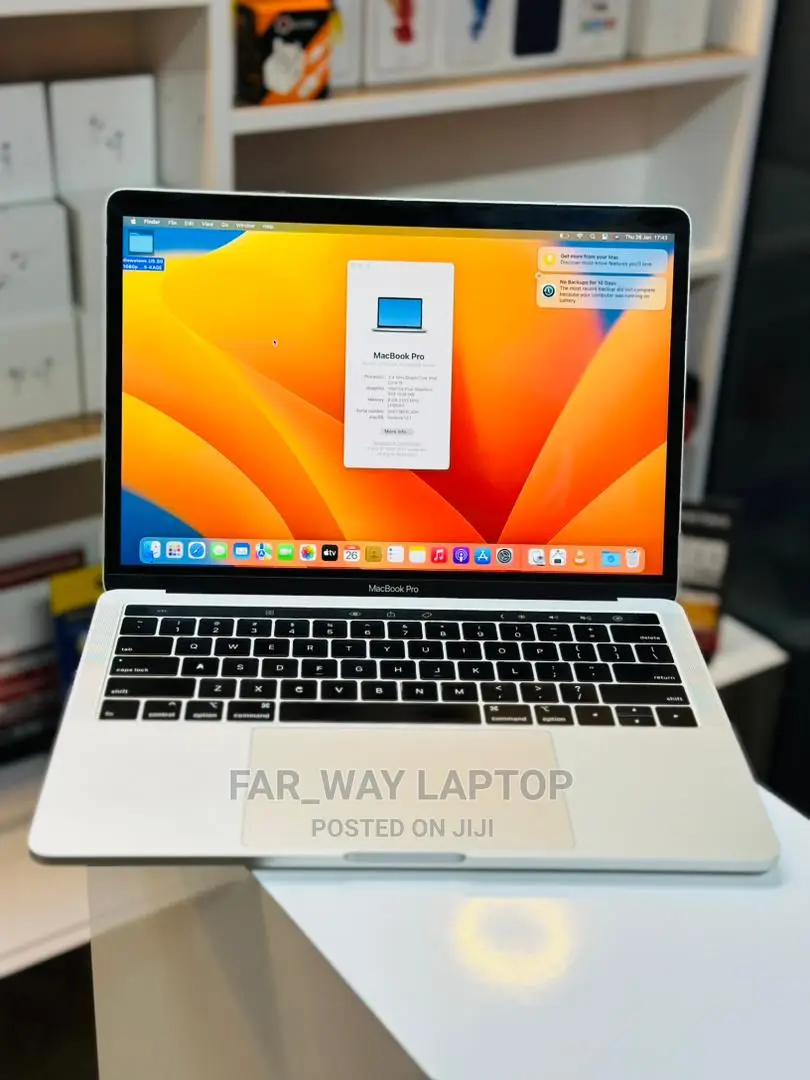 New Laptop Apple MacBook Pro 2019 8GB Intel Core I5 SSD 512GB