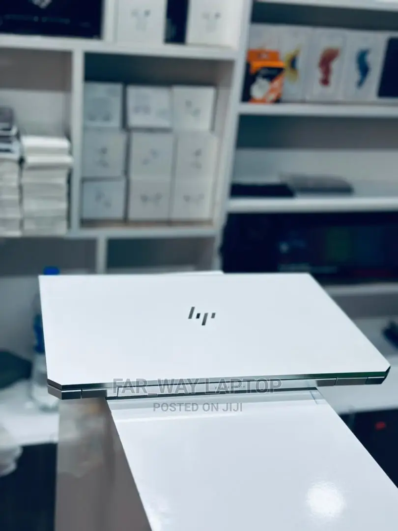 New Laptop HP EliteBook 1050 G1 16GB Intel Core I5 HDD 1T