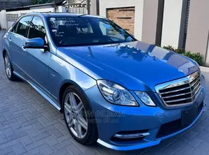 Mercedes-Benz E250 2012 Blue