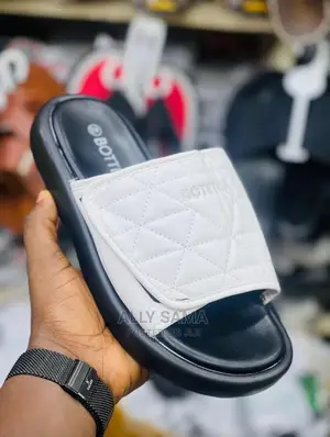 Bottega Veneta