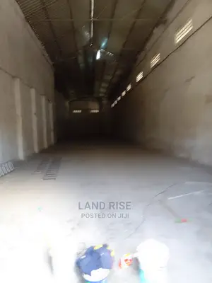 Warehouse in Chan'gombe