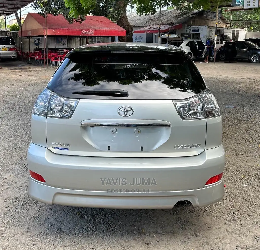 Toyota Harrier 2006 Silver