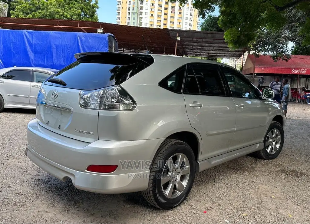 Toyota Harrier 2006 Silver
