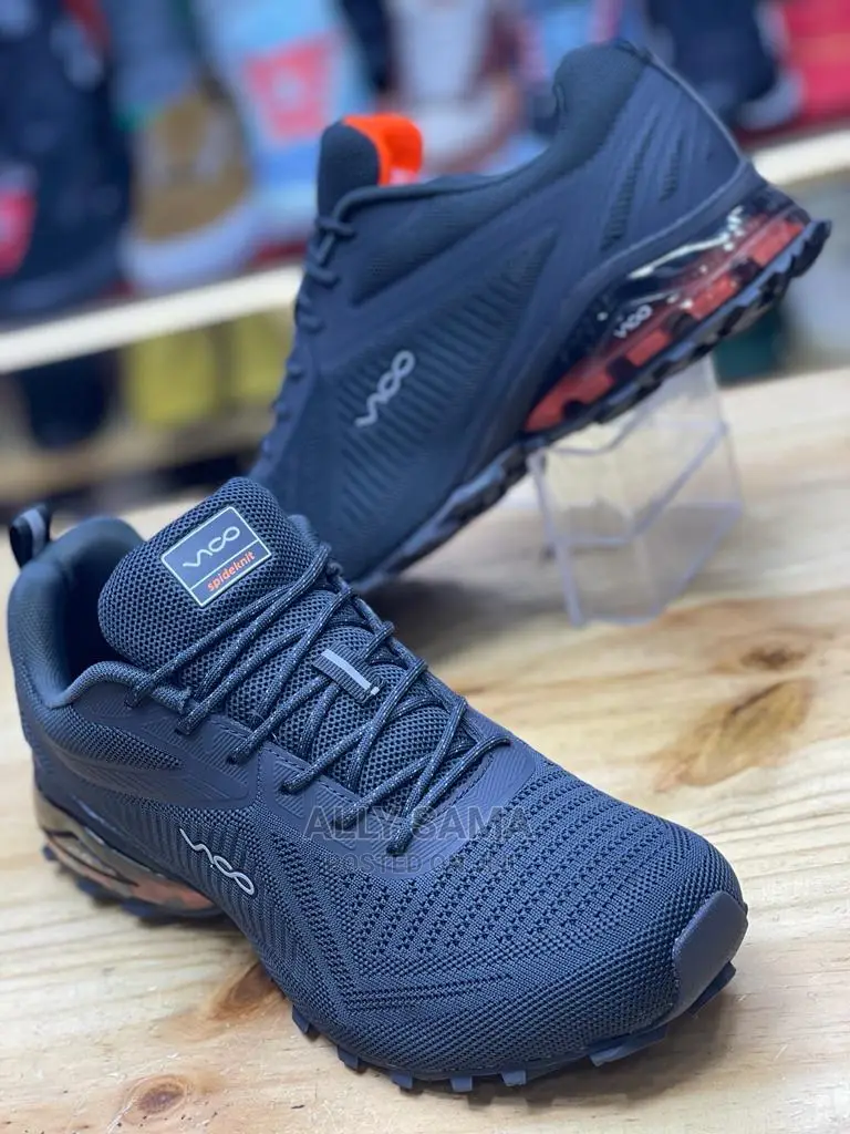 Vicco Sneakers