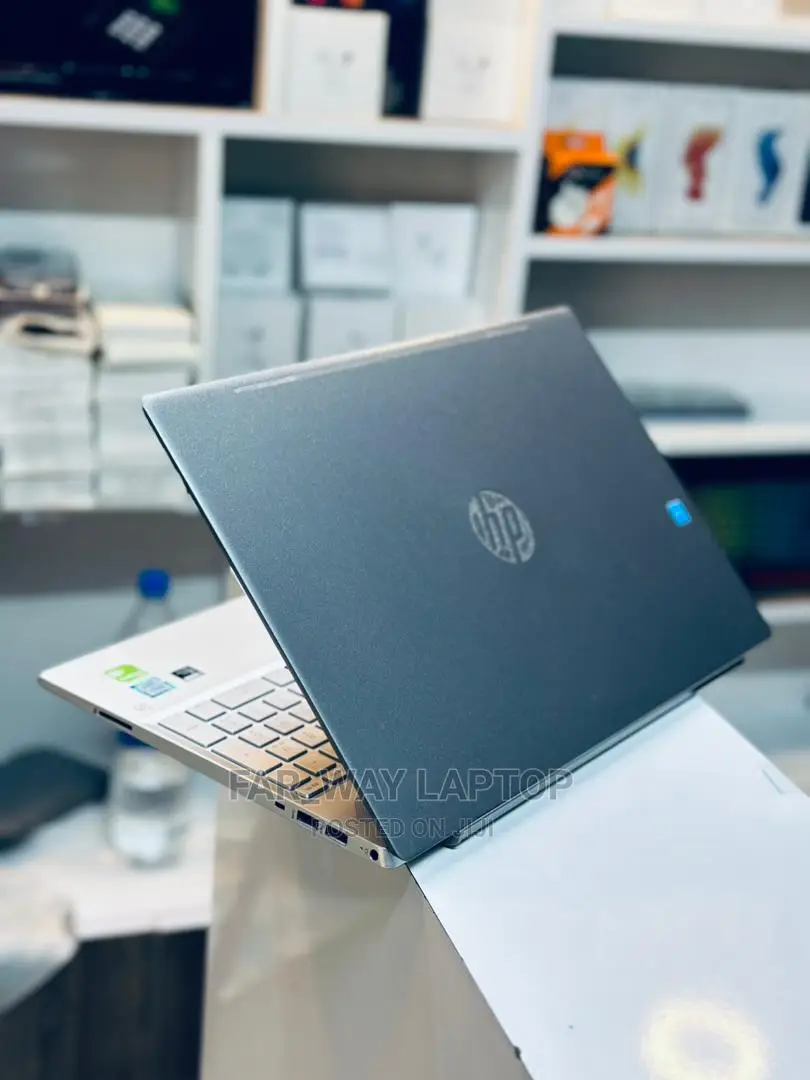 New Laptop HP Pavilion 15 8GB Intel Core I5 HDD+SSD 256GB