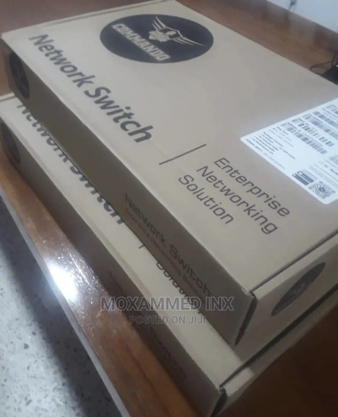 Commando Scout E1000 24GE Poe+ 4ge/4sfp Combo Uplinks 450W