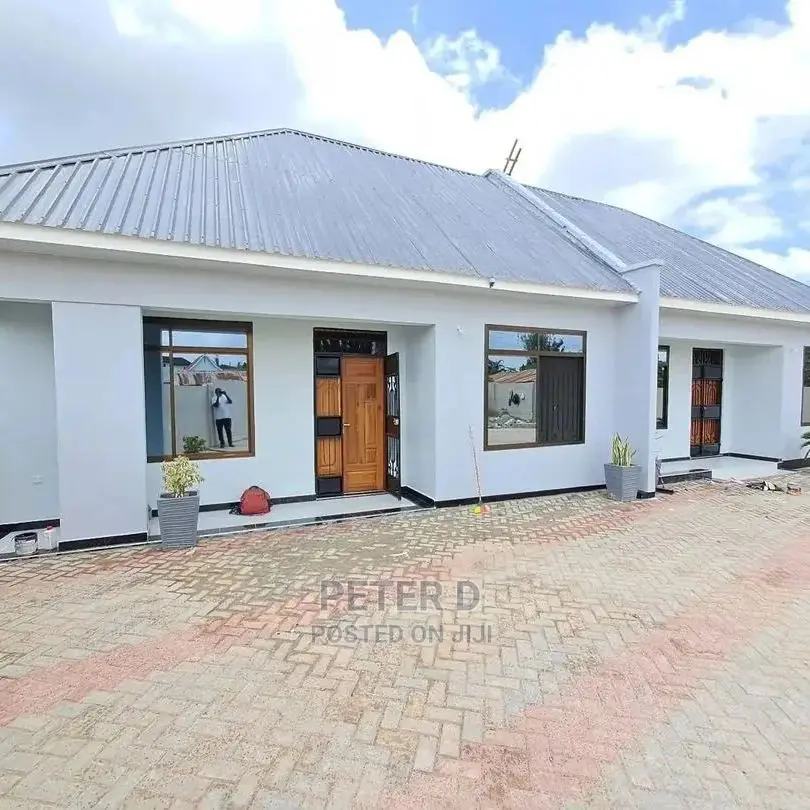 2bdrm Apartment in Kimara for Rent