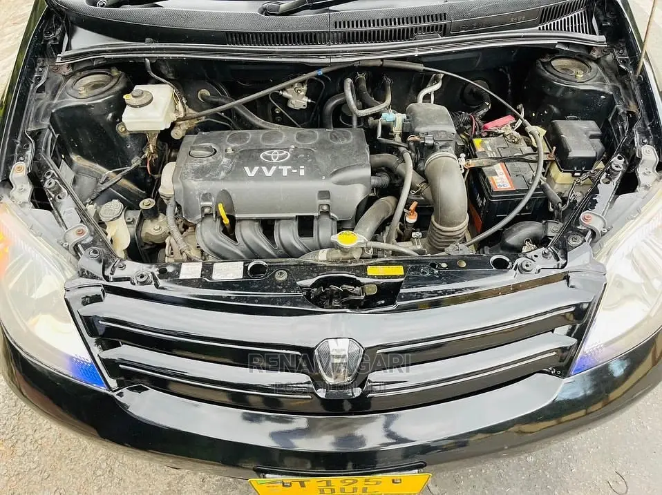 Toyota IST 2005 Black