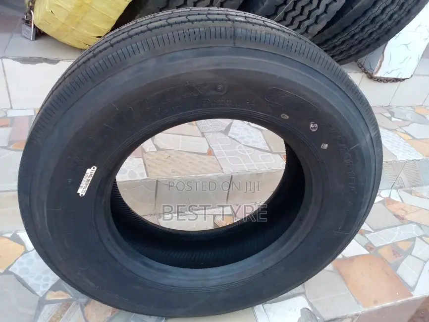 Roadlux 265/70r19.5