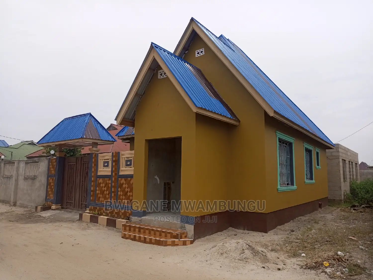 3bdrm Apartment in Chamazi Magengen, Mbagala for Sale